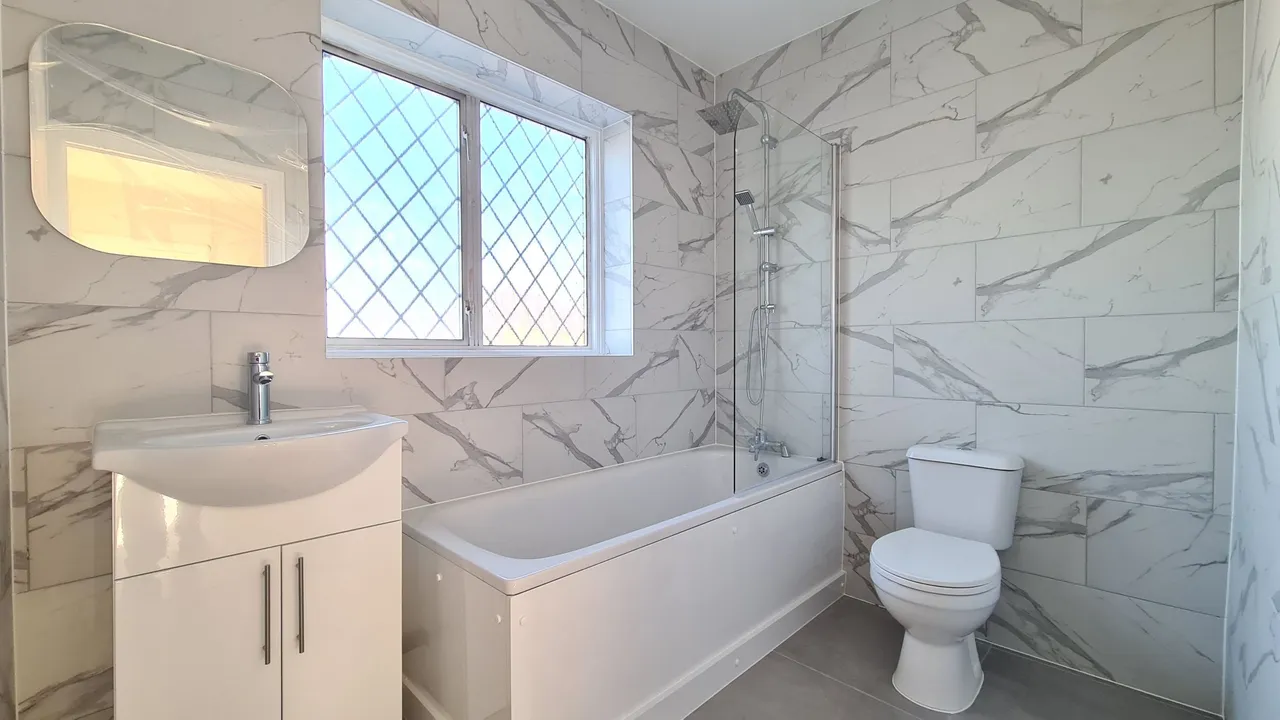 Bath Road, Hounslow, photo 3