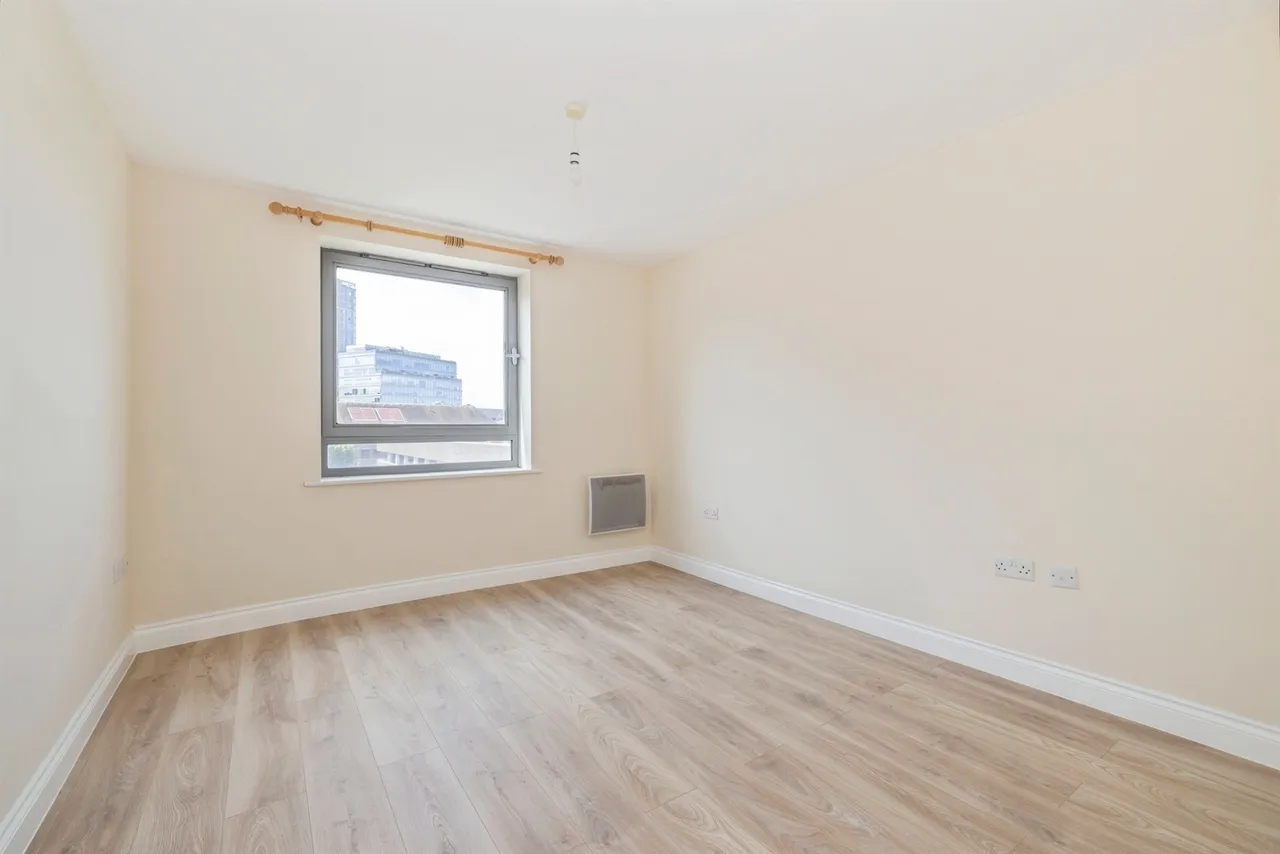 Loates Lane, Watford, photo 11