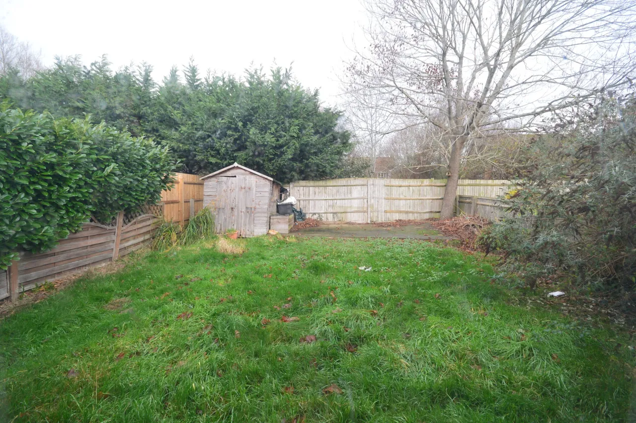 Ickford Road, Shabbington, HP18, photo 4