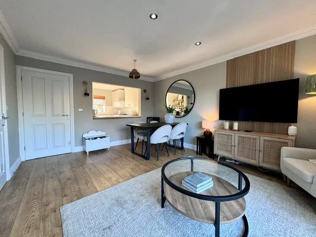 Chertsey Street, Fleet, Hampshire, GU51 1HS, photo 2