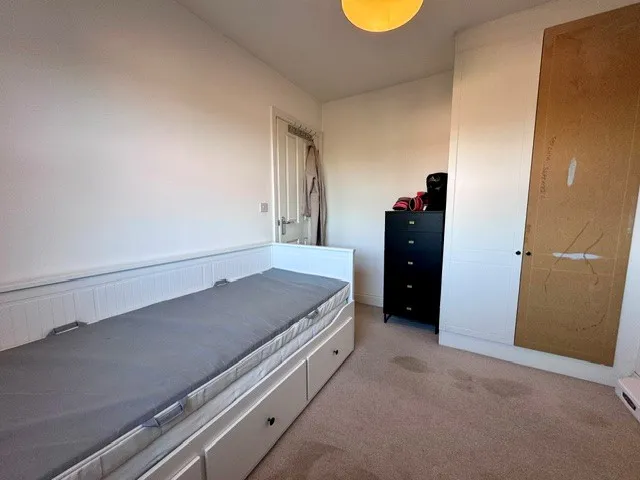 Chertsey Street, Fleet, Hampshire, GU51 1HS, photo 10