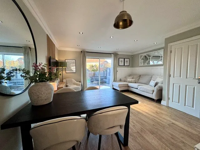 Chertsey Street, Fleet, Hampshire, GU51 1HS, photo 4