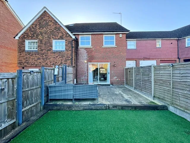Chertsey Street, Fleet, Hampshire, GU51 1HS, photo 16