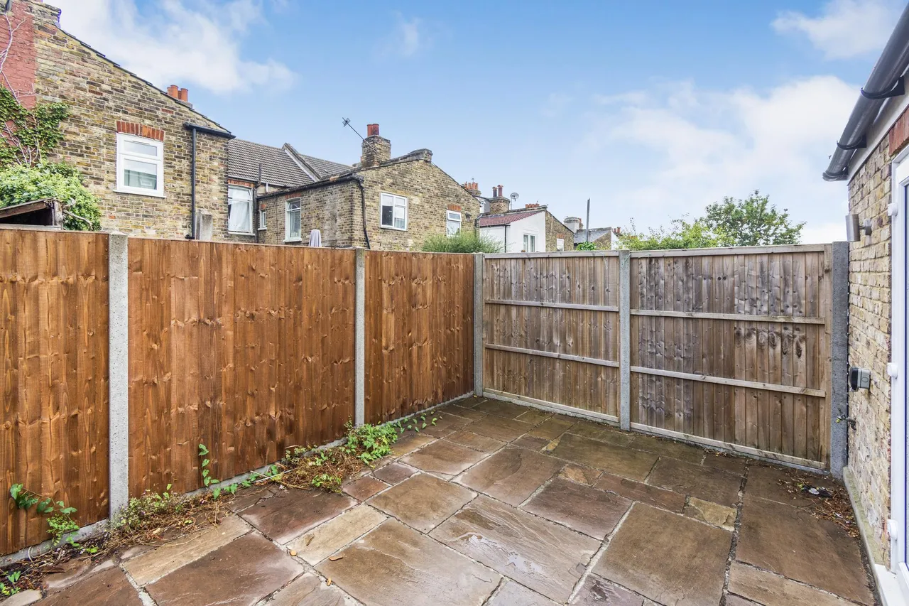 Berrymead Gardens, London, W3, photo 2
