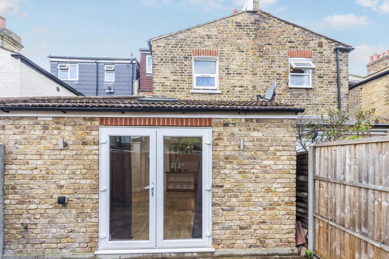 Berrymead Gardens, London, W3, photo 21