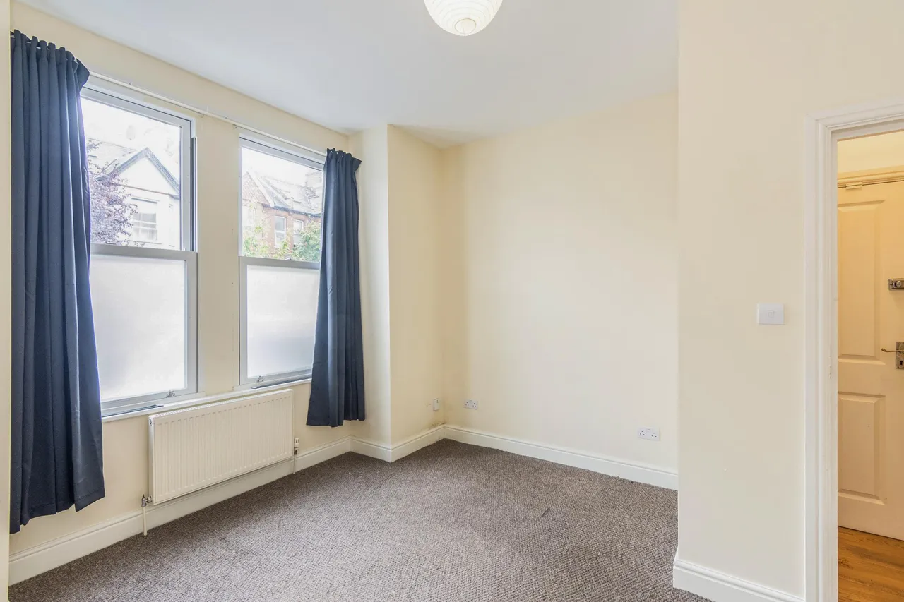 Berrymead Gardens, London, W3, photo 13