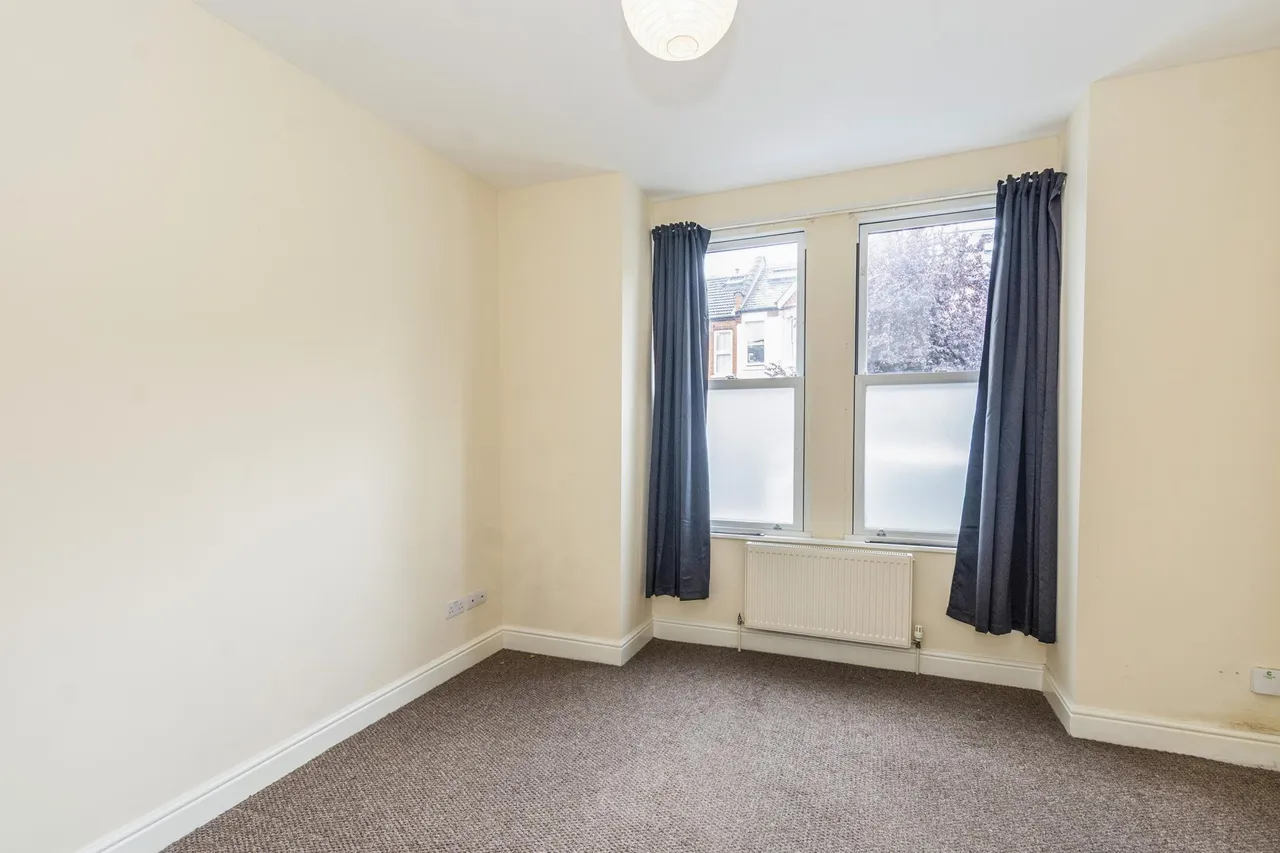 Berrymead Gardens, London, W3, photo 12