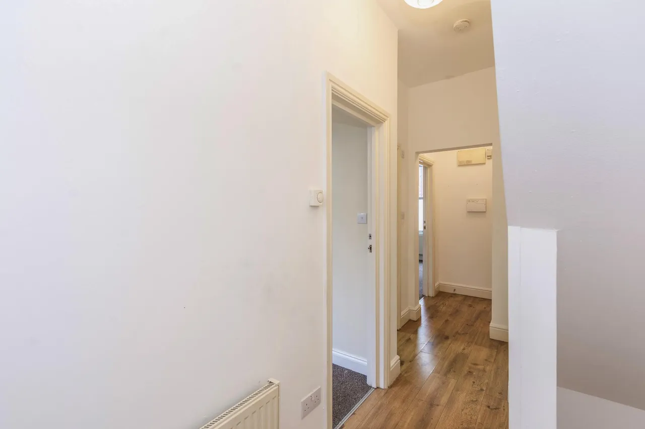 Berrymead Gardens, London, W3, photo 20