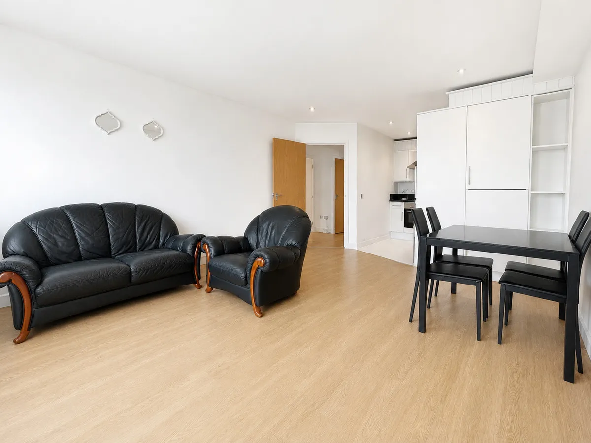 12 Western Road, Romford, RM1 3GL, photo 4