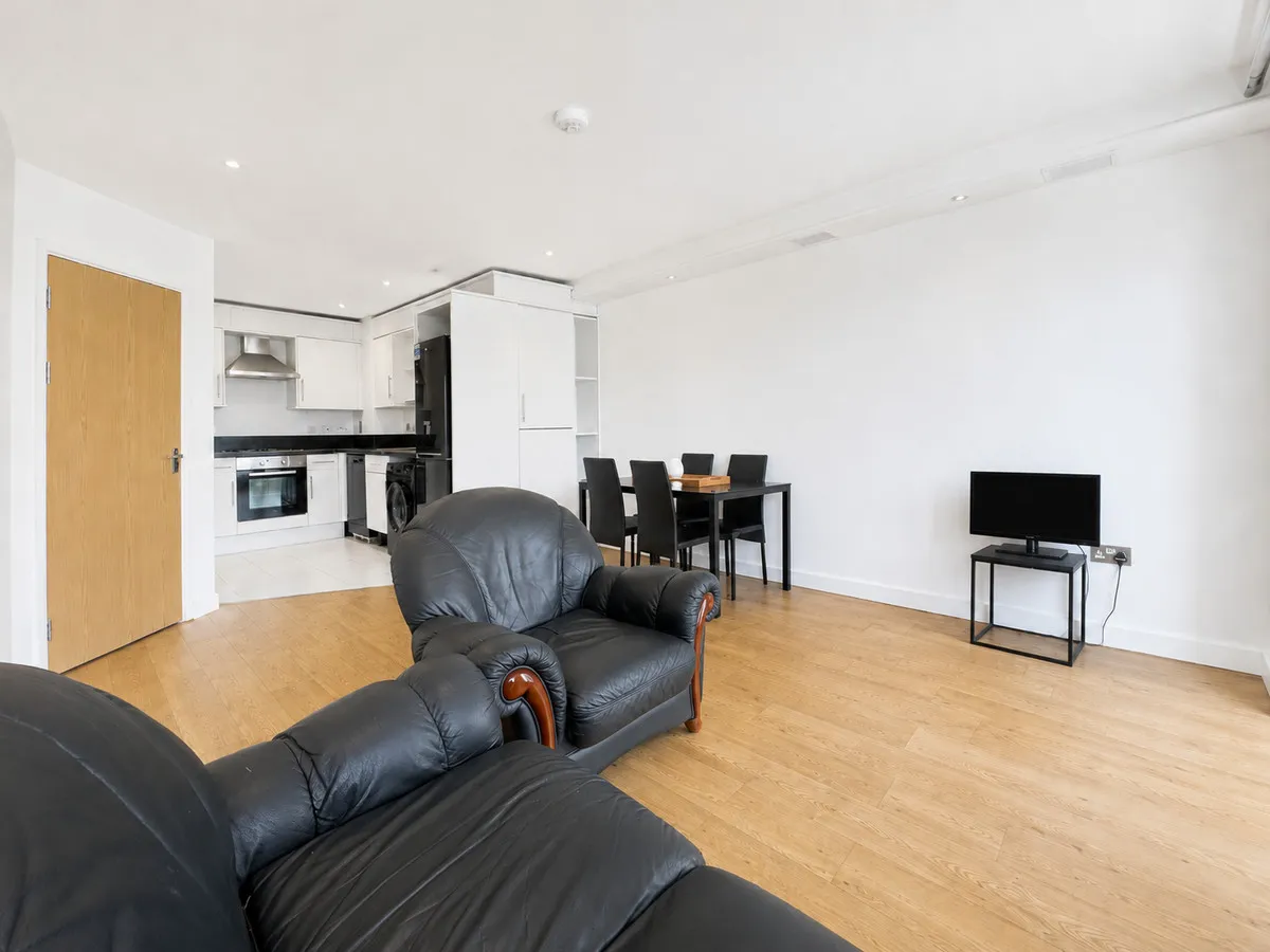 12 Western Road, Romford, RM1 3GL, photo 5