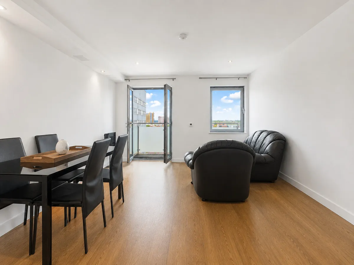 12 Western Road, Romford, RM1 3GL, photo 3