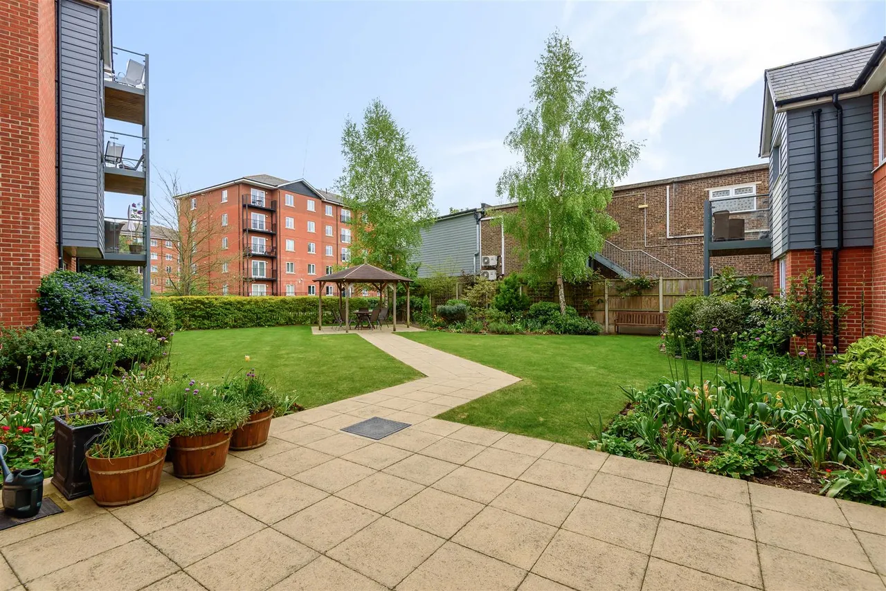 South Street, Bishop's Stortford, CM23, photo 14