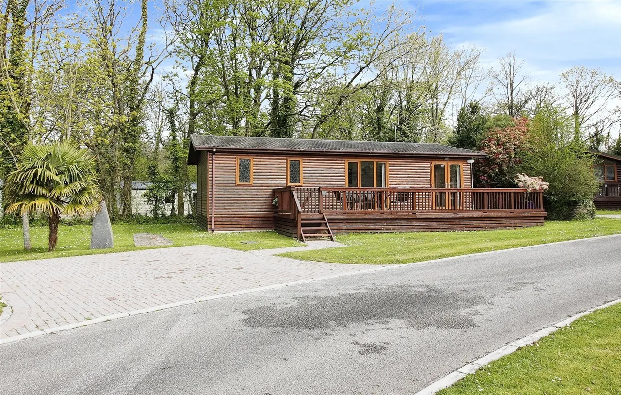 2 bed house for sale, Trehawks, St. Minver Holiday Park, PL27