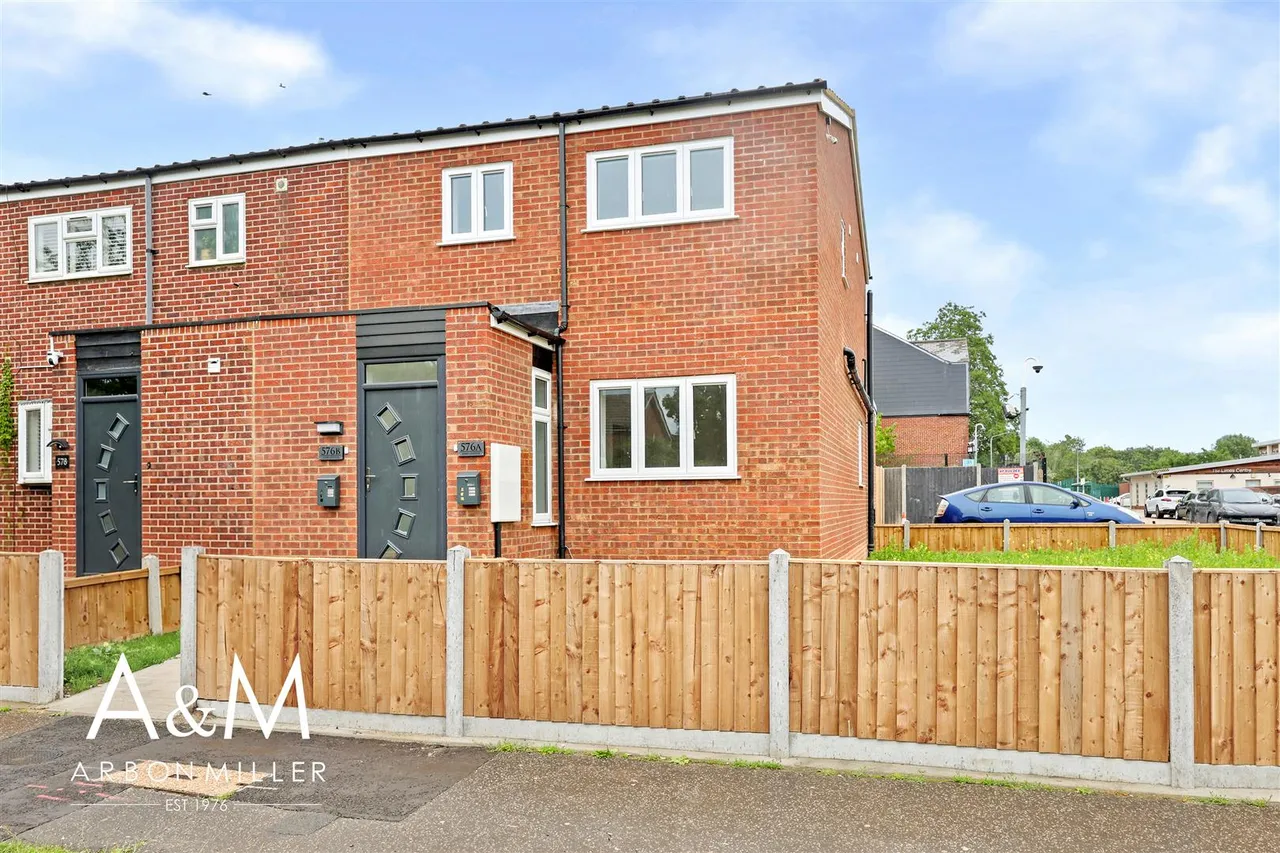 Limes Avenue, Chigwell, Essex, IG75NT, photo 17