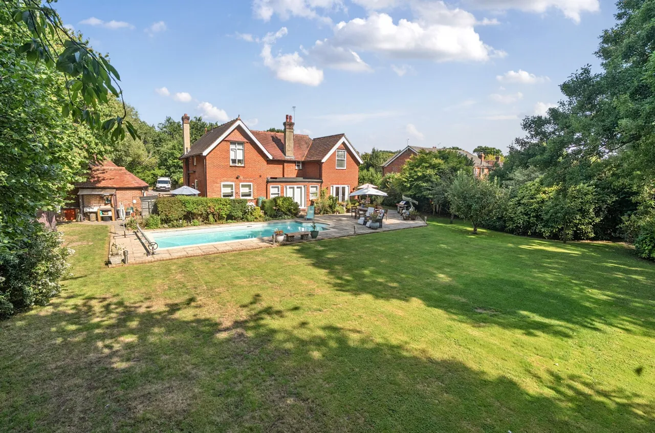 Farnham Road, Liss, GU33, photo 25