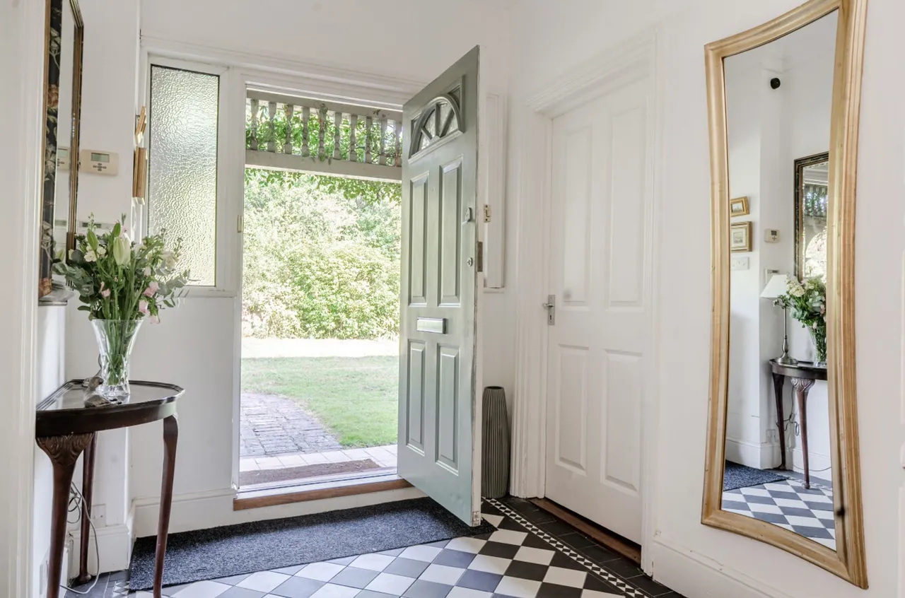 Farnham Road, Liss, GU33, photo 5
