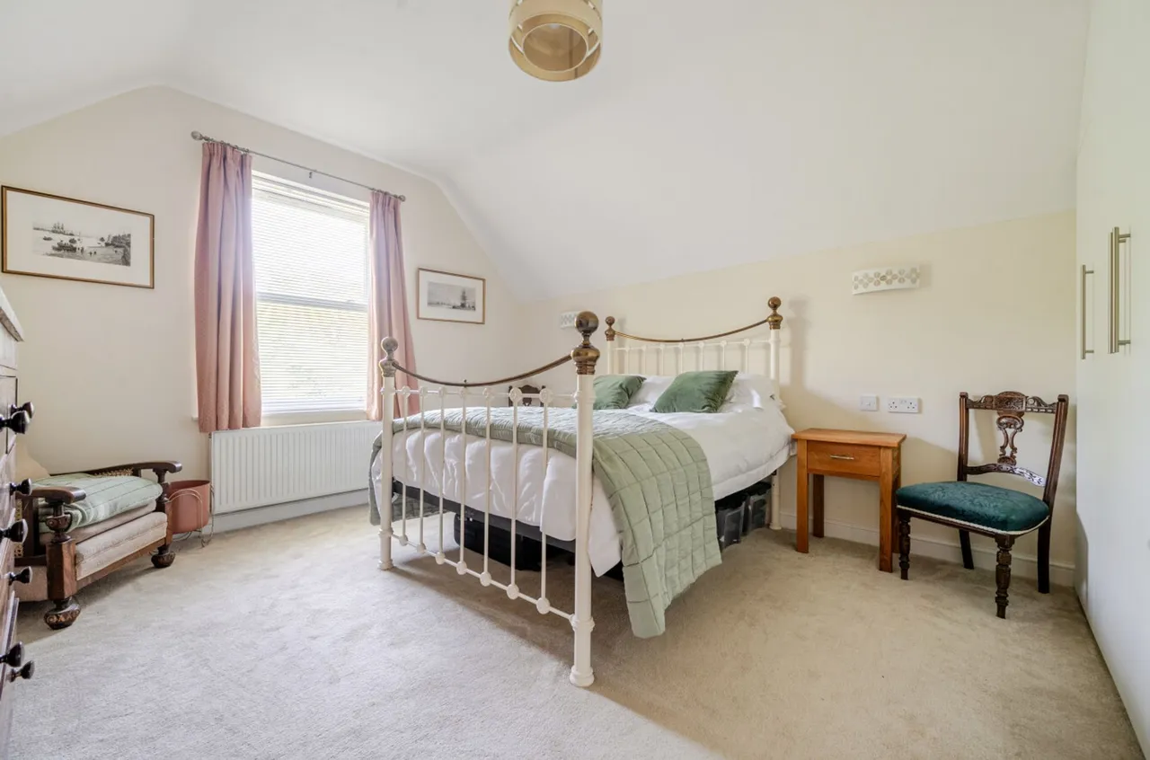 Farnham Road, Liss, GU33, photo 19