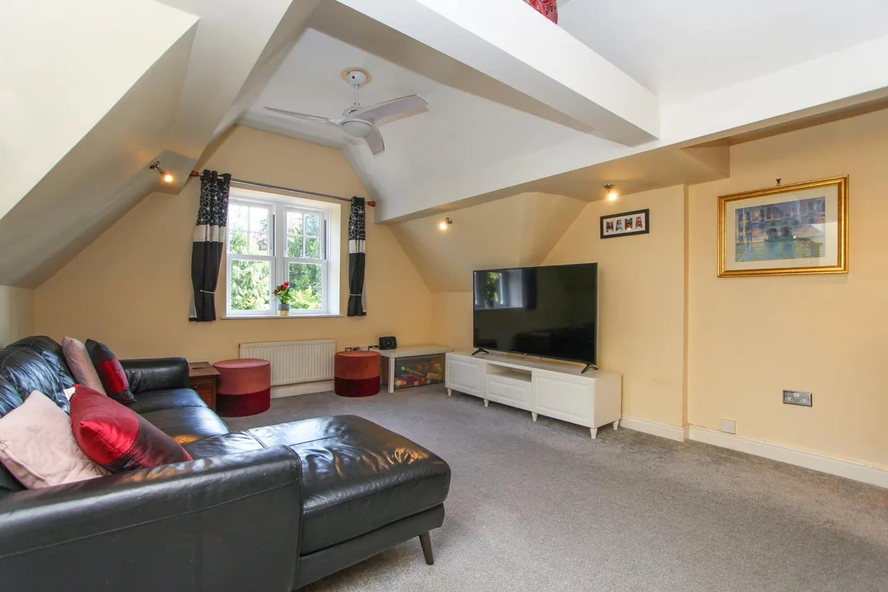 Flat 11, Belwell Gardens 34-36 Belwell Lane, Sutton Coldfield, Sutton Coldfield, B74 4TR, photo 6
