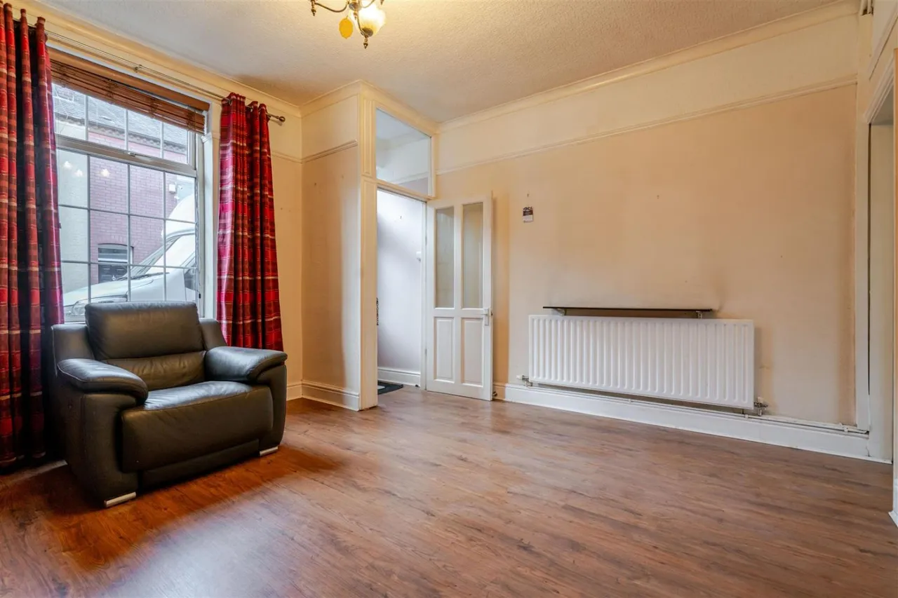 Selwyn Street, Leigh, WN7, photo 2