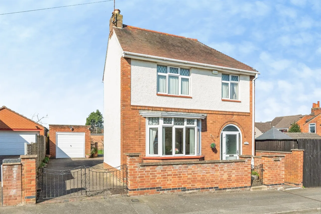 3 bed house for sale — Reservoir Road, Kettering