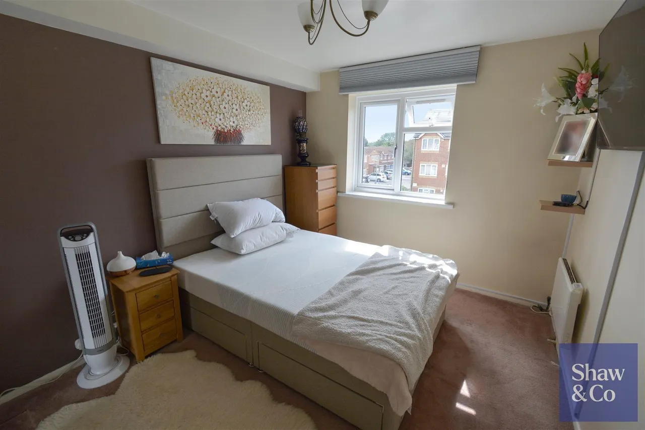 Burket Close, Southall, photo 5