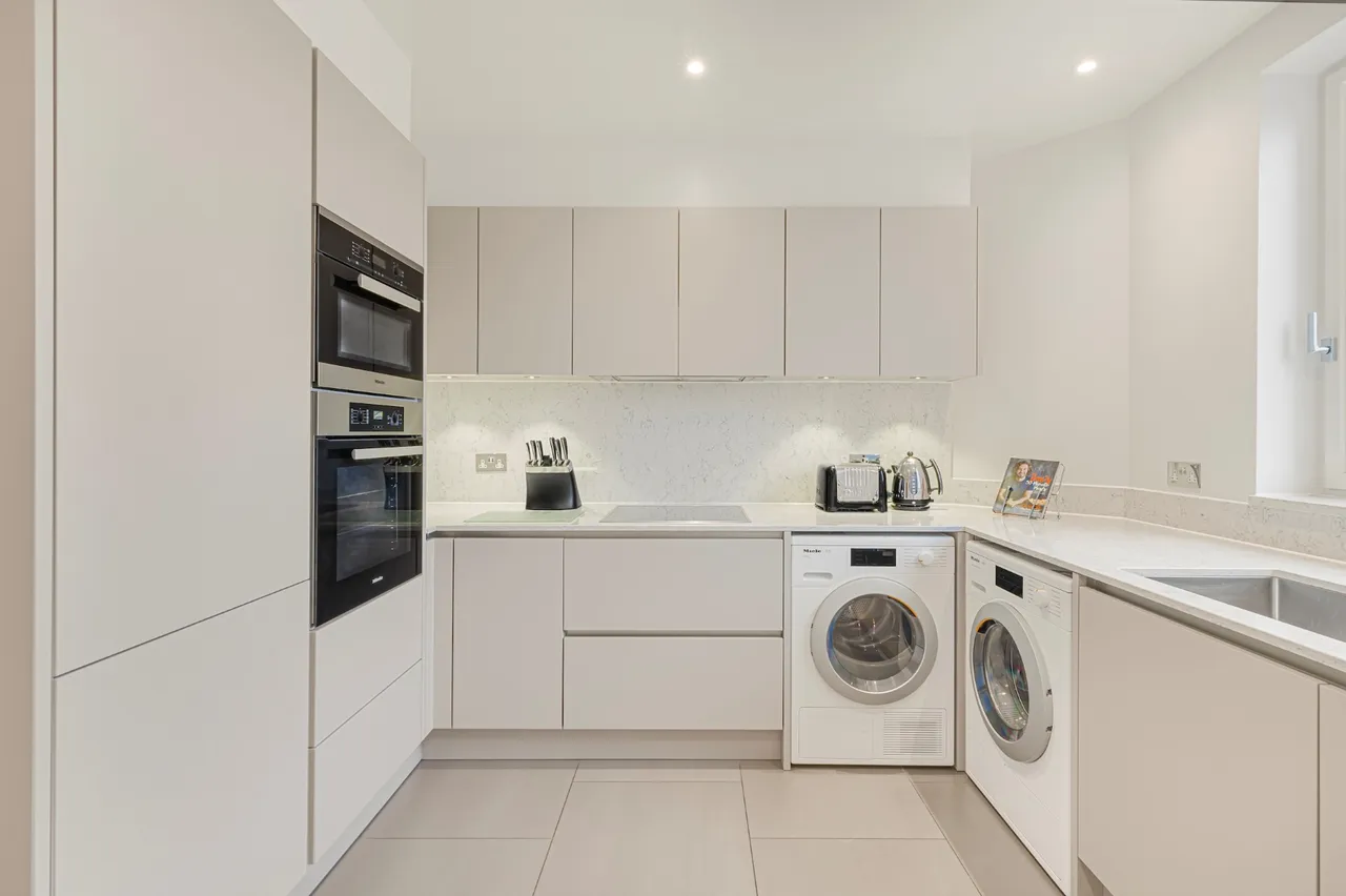 Cheval Gloucester Park, Ashburn Place, Kensington, London, photo 5
