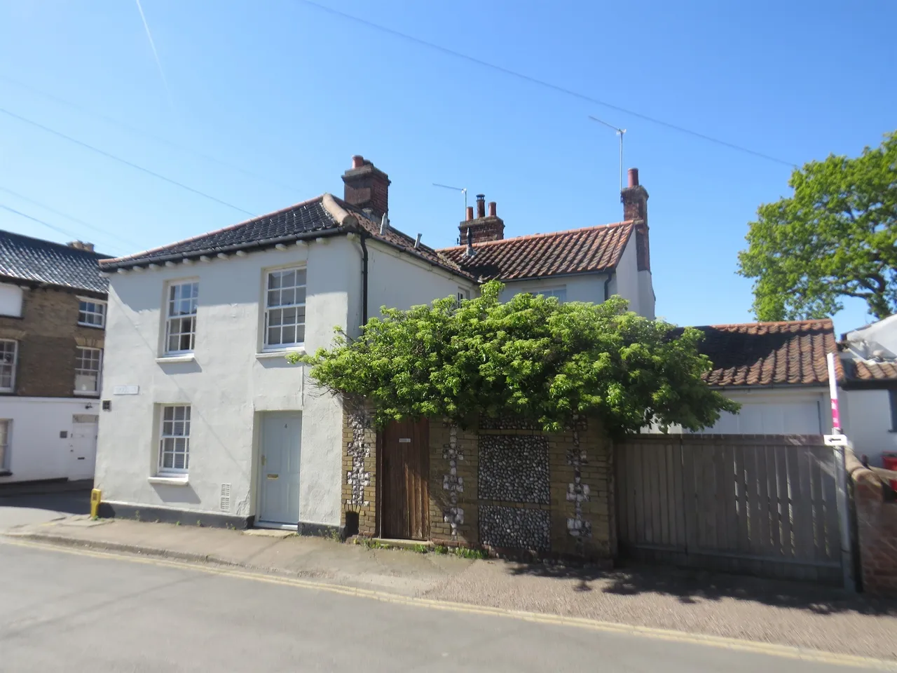 3 bed house for sale — Cross Street, Holt