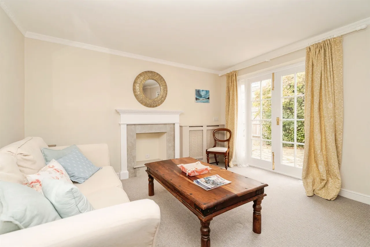 Cross Street, Holt, photo 9