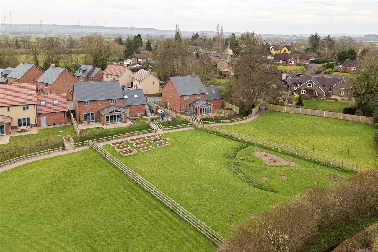 Brook Crescent, Richards Castle, Ludlow, Shropshire, SY8 4EA, photo 17