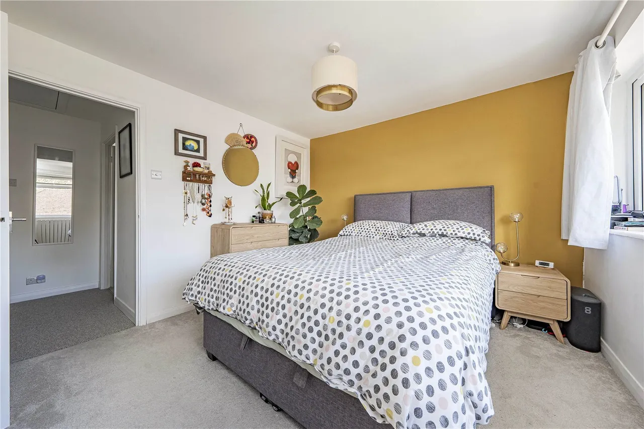 Old Farm Road, West Drayton, UB7, photo 17