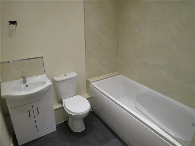 Wolverhampton Road, WS11, photo 5