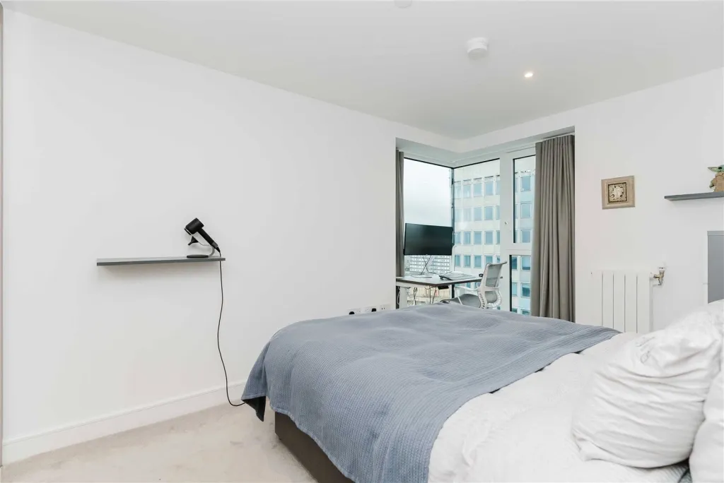 Brigadier Walk, Woolwich, SE18, photo 5