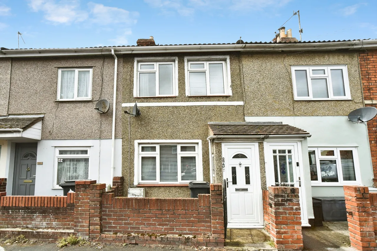 2 bed house for sale, Cheney Manor Road, Swindon, SN2