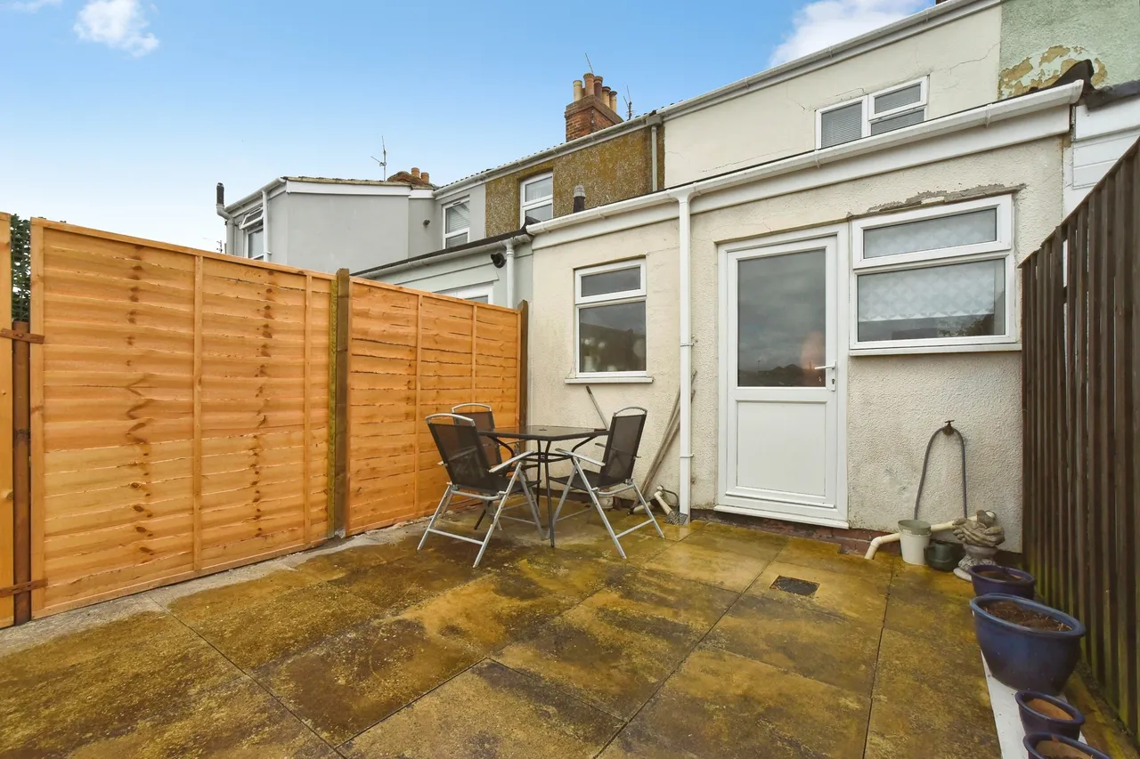 Cheney Manor Road, Swindon, SN2, photo 15