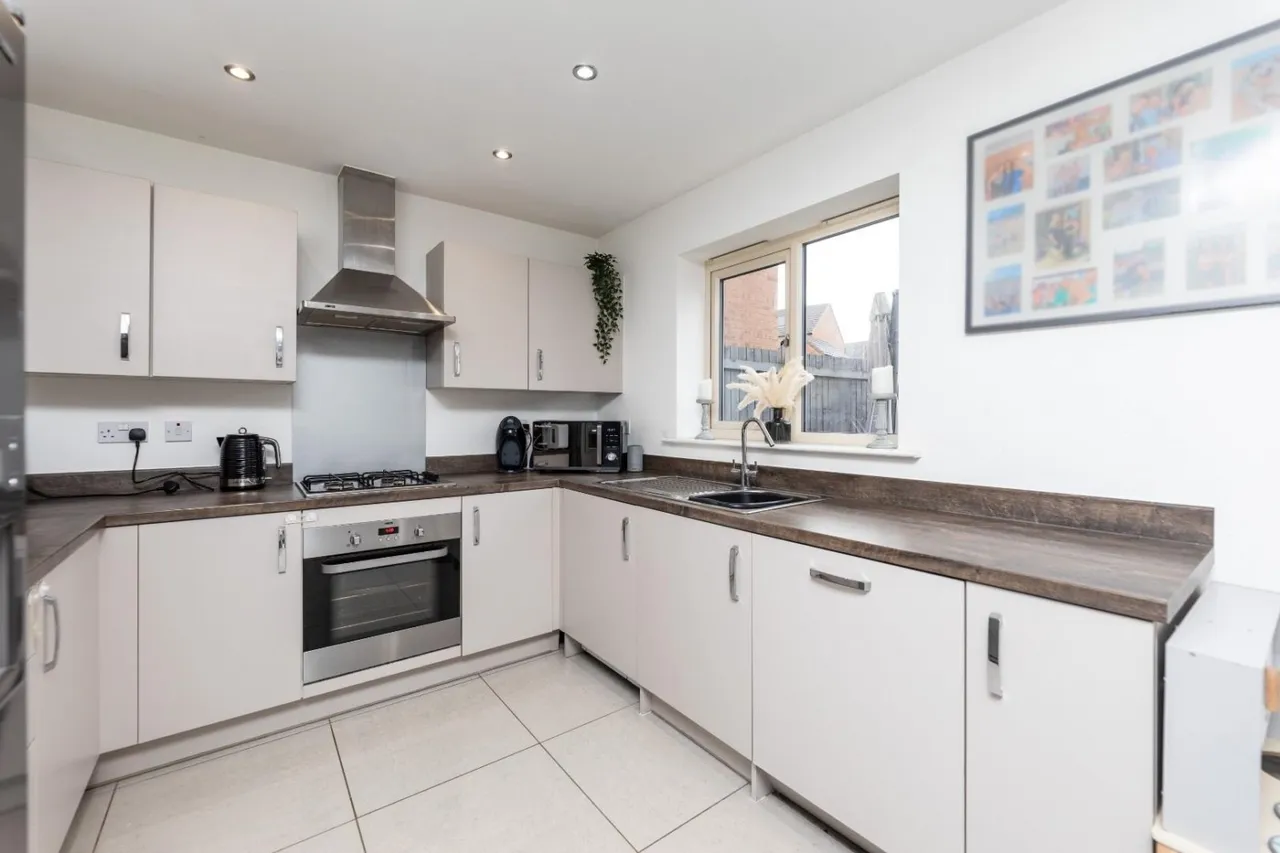 3 bed house for sale — Wheldon Road, Castleford WF10 2SJ