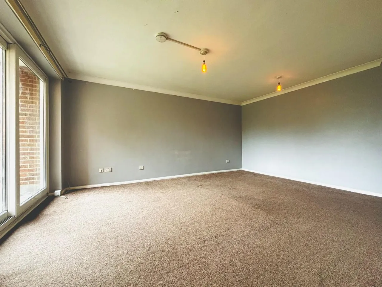Bracken Crescent, Bishopstoke, EASTLEIGH, Hampshire, SO50 8ND, photo 2