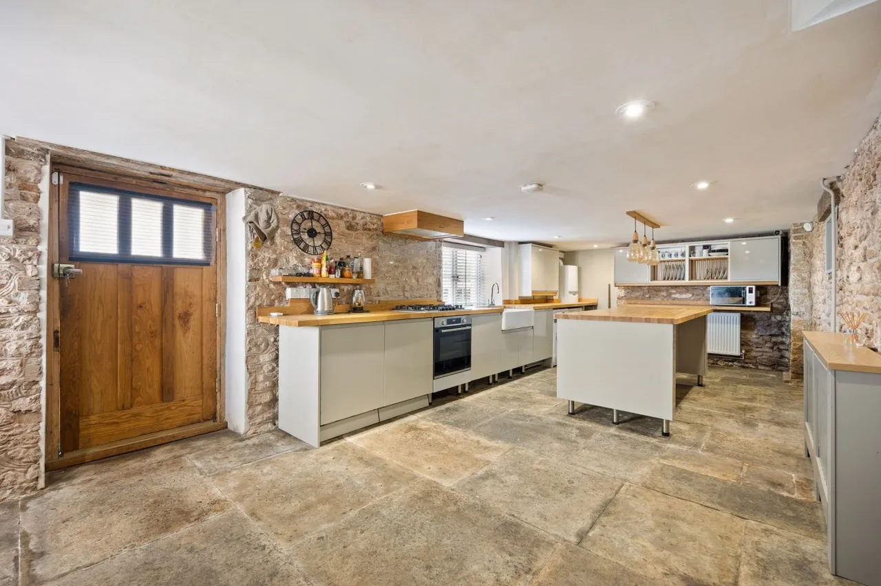 High Street, Blagdon, BS40, photo 2