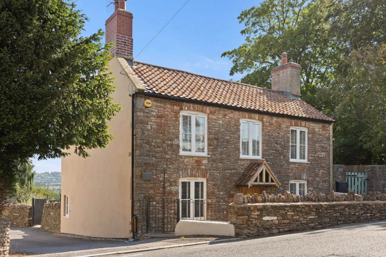 4 bed property for sale — High Street, Blagdon, BS40
