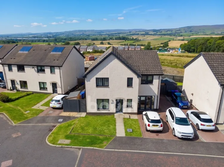 Auldlea Gardens, Beith, KA15, photo 8