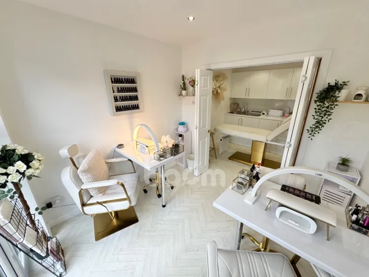Auldlea Gardens, Beith, KA15, photo 4