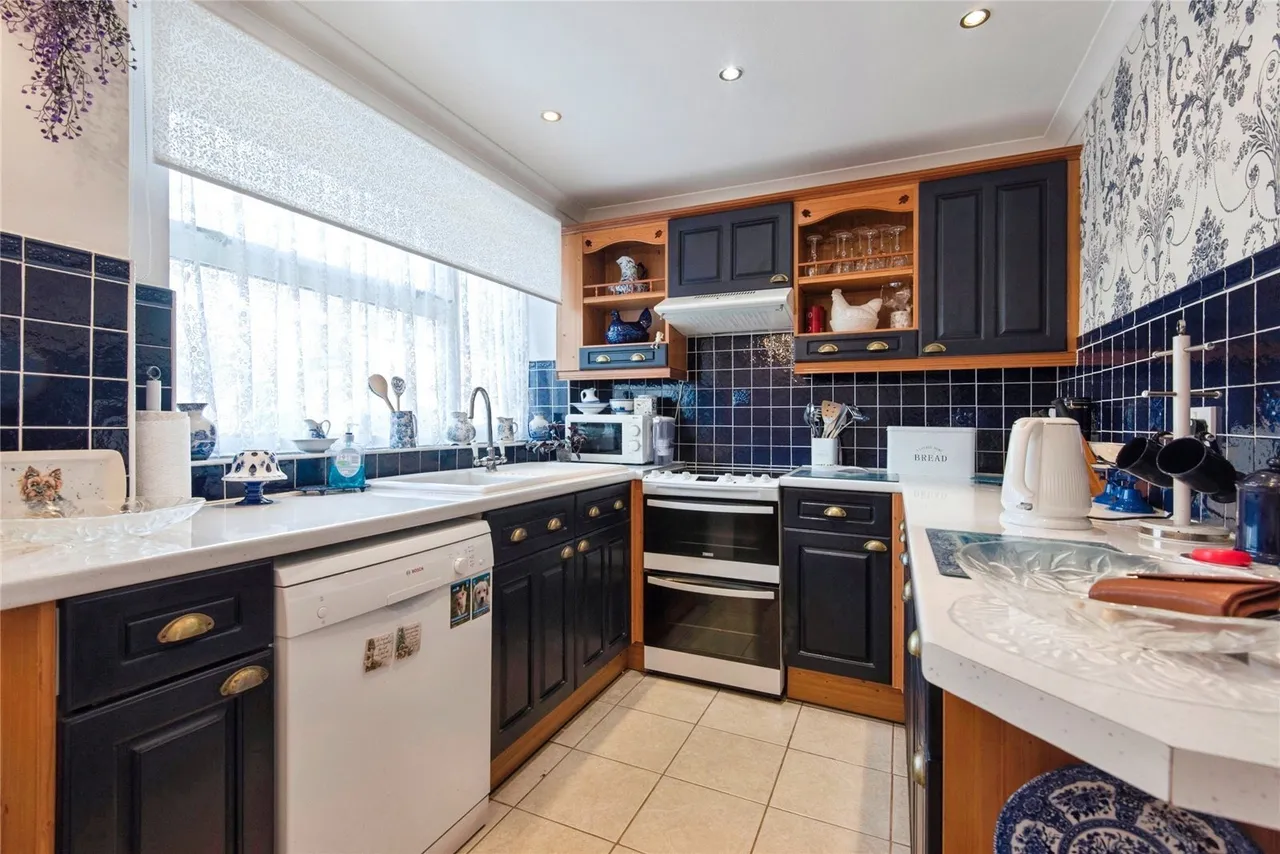 Telford Avenue, Stevenage, Hertfordshire, SG2, photo 5