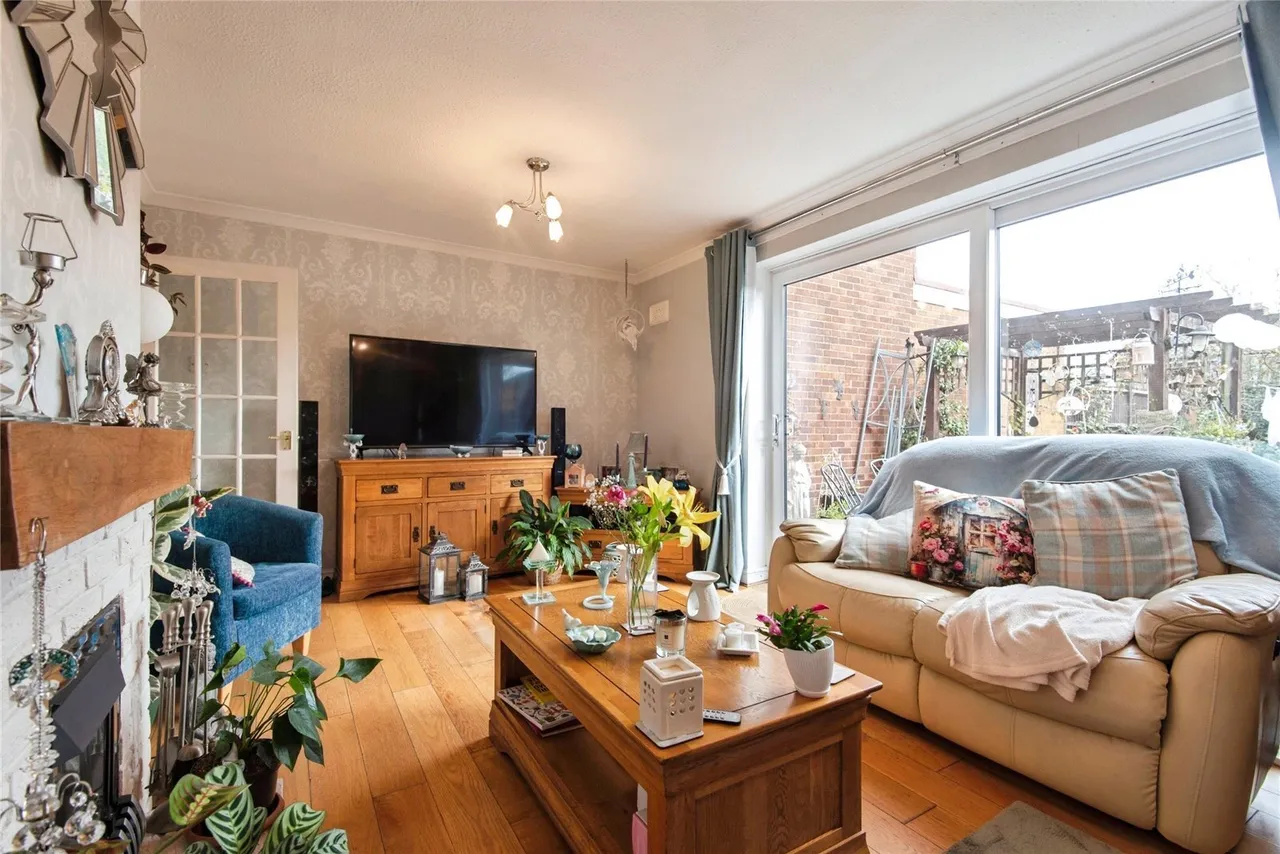 Telford Avenue, Stevenage, Hertfordshire, SG2, photo 2