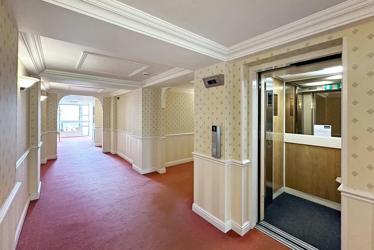 Racefield Road, Altrincham WA14 4AP, photo 21
