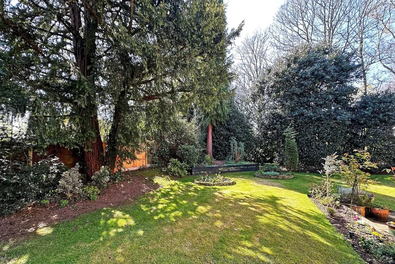 Racefield Road, Altrincham WA14 4AP, photo 30