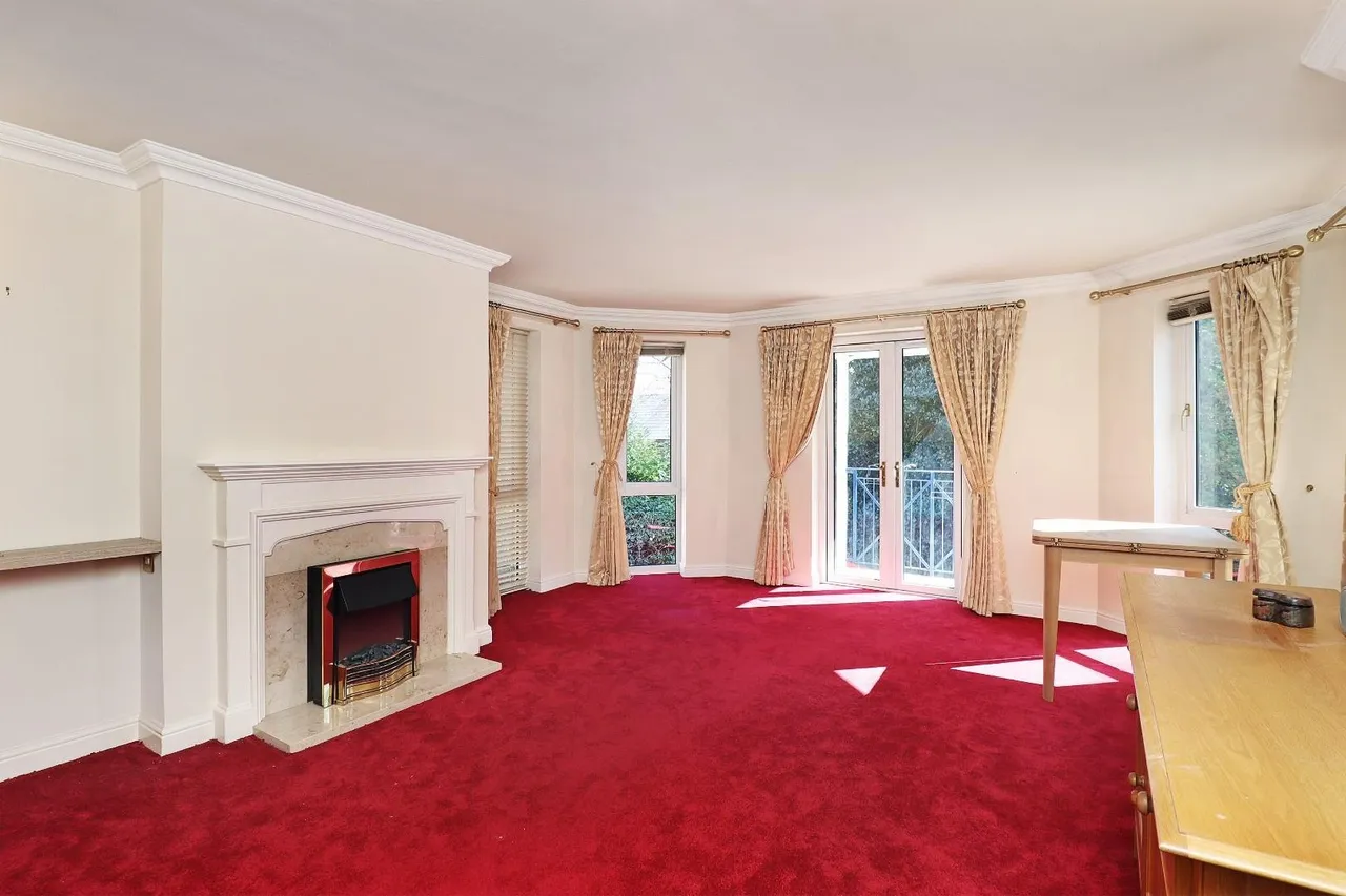 Racefield Road, Altrincham WA14 4AP, photo 2