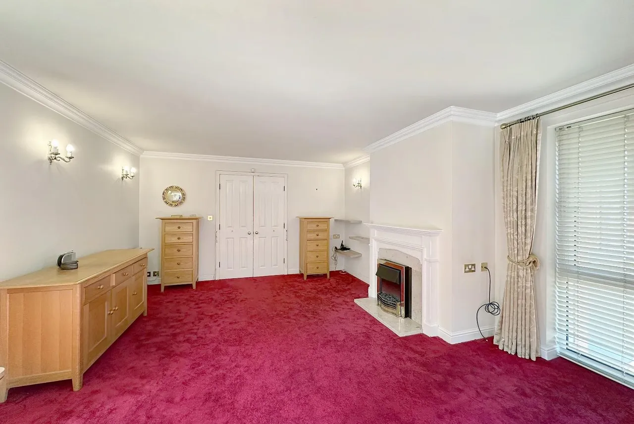 Racefield Road, Altrincham WA14 4AP, photo 5