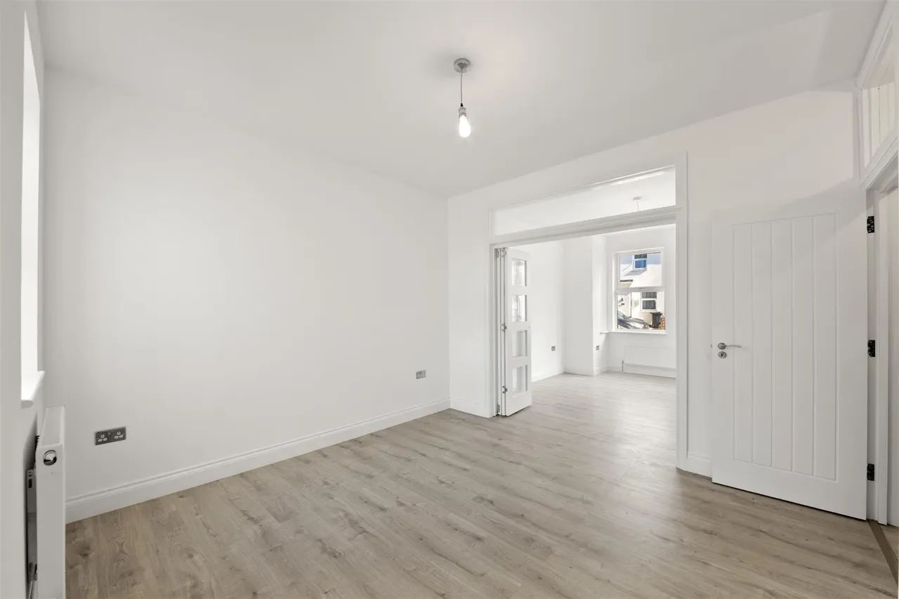 Cromwell Road, Hounslow, photo 6