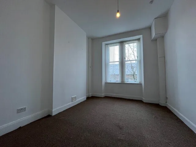George Square, Greenock, PA15, photo 2