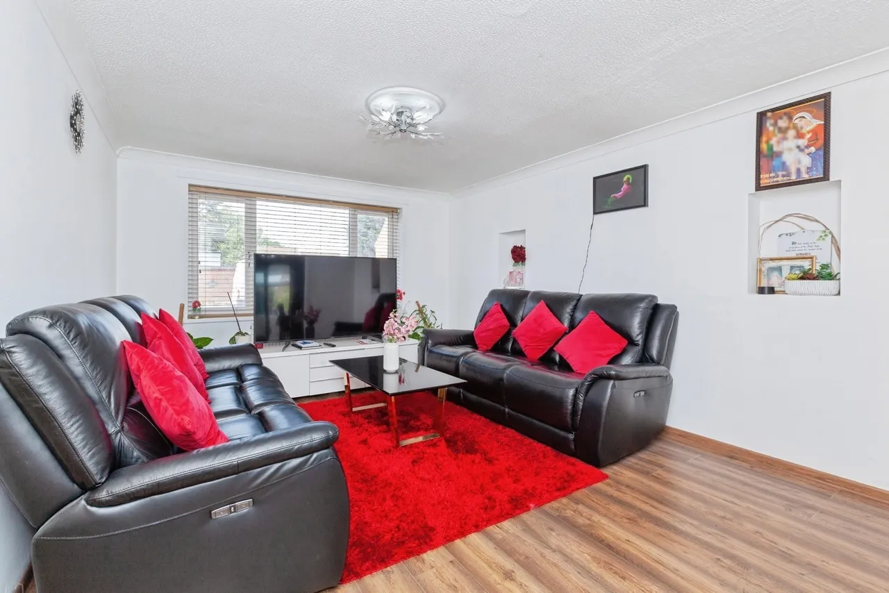 Belfry Drive, Leicester, LE3, photo 2