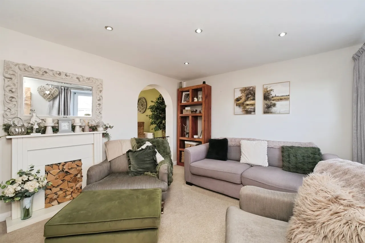 Polperro Way, Hucknall, NG15, photo 2